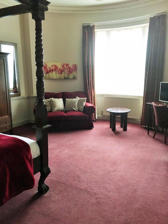 Old Bull Inn Royston  Extérieur photo