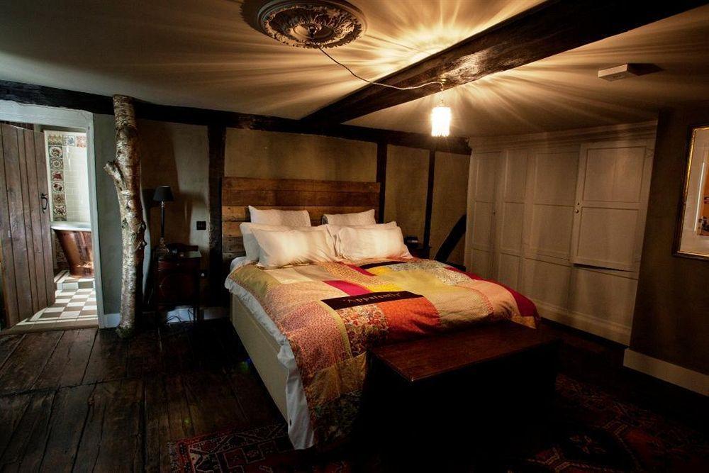 Old Bull Inn Royston  Extérieur photo